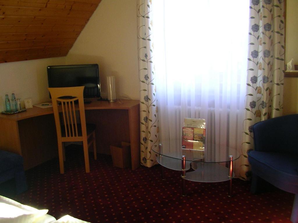 Hotel Landgasthof Kranz Hüfingen Kamer foto