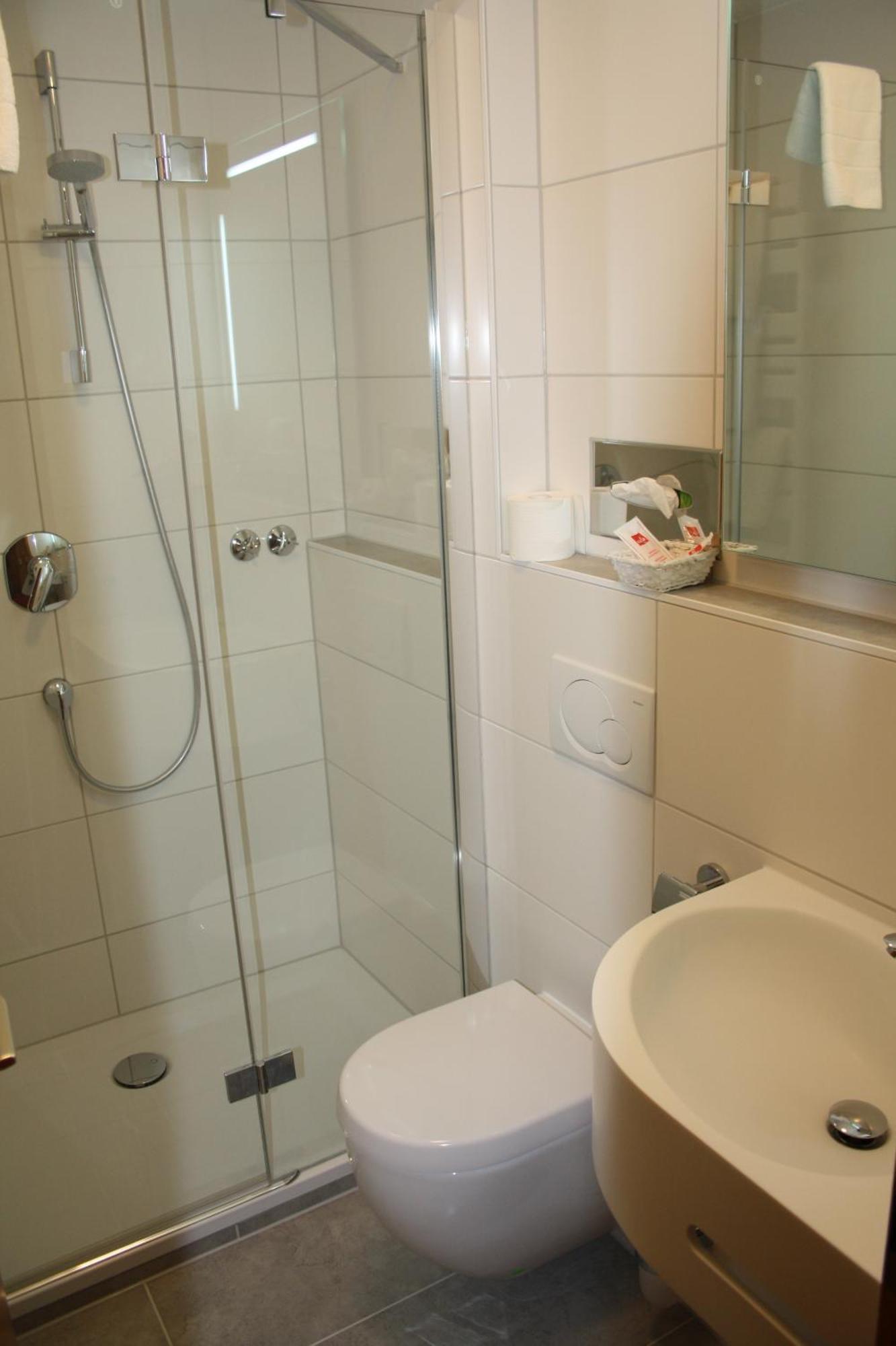 Hotel Landgasthof Kranz Hüfingen Buitenkant foto